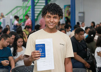 jovem, em