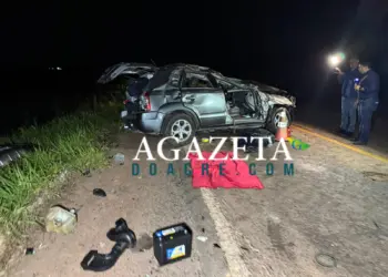 Mulher morre e dois ficam feridos após capotamento de veículo em Senador Guiomard