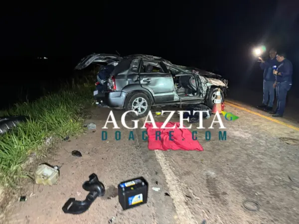 Mulher morre e dois ficam feridos após capotamento de veículo em Senador Guiomard