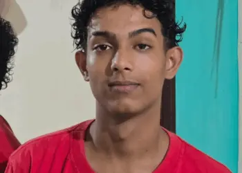 Nycolas Lopes, 18 anos, segue internado na UTI após acidente de moto em Rio Branco; família pede respeito e esclarece versão dos fatos (Foto: Cedida)