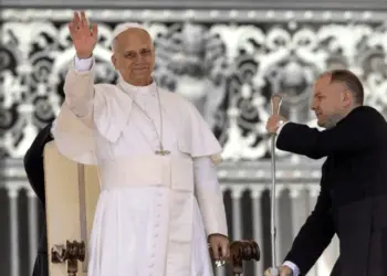 Setenta anos de fé: Papa Leão XIV celebra aniversário com fiéis na Praça de São Pedro