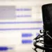 Oficina na Ufac ensina produção de podcast narrativo com foco em roteiro e edição