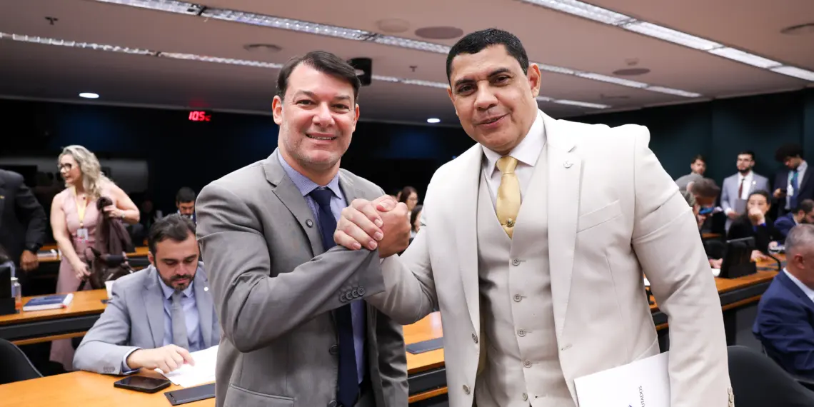Comissão aprova relatório de Roberto Duarte sobre anistia e revisão de multas amientais no Acre