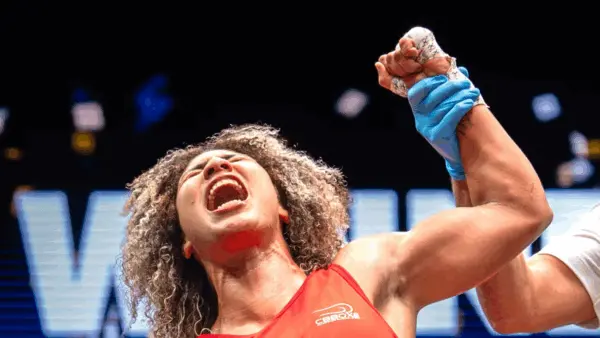 Rebeca Lima conquista a medalha de ouro no Mundial de Boxe 2025