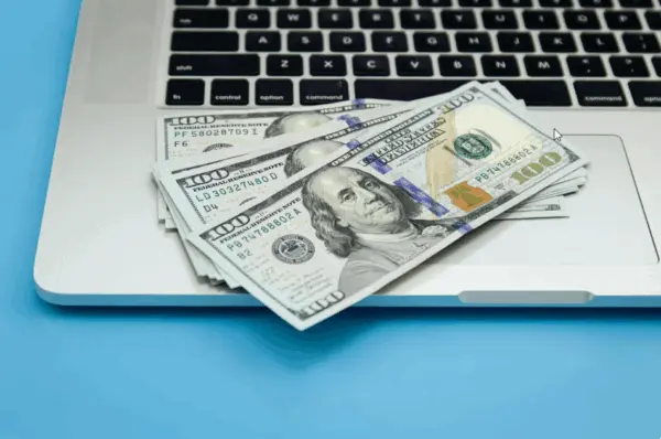 Afinal, o dólar digital veio para substituir o tradicional? Entenda