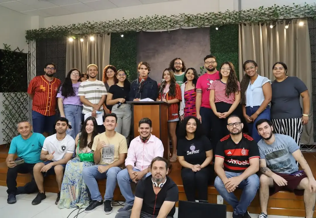 Estudantes da Ufac são premiadas em congresso nacional após projeto de debate nas eleições 2 Estudantes da Ufac são premiadas em congresso nacional após projeto de debate nas eleições