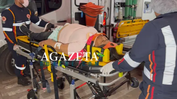 Mulher morre e dois ficam feridos após capotamento de veículo em Senador Guiomard 3 Mulher morre e dois ficam feridos após capotamento de veículo em Senador Guiomard