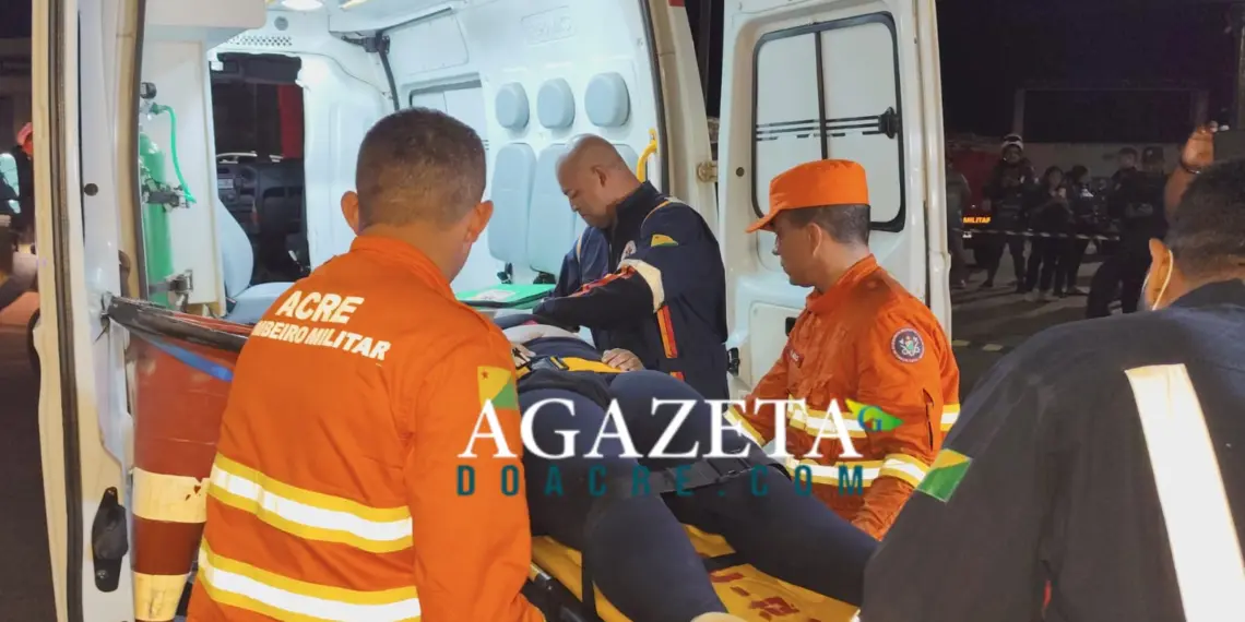 Acidente entre carro e moto deixa duas mulheres feridas na Via Chico Mendes