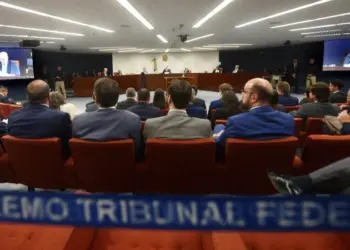 Moraes faz pronunciamento na sessão inaugural do concorrido julgamento na Primeira Turma do STF - (crédito: Ed Alves CB/DA Press)