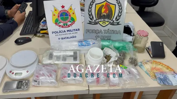 Força Tática intercepta ponto de drogas e apreende mais de 1 kg de cocaína em Rio Branco