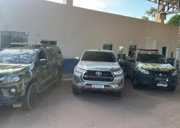 Polícia liberta vítimas de sequestro no interior e impede envio de caminhonete para a Bolívia