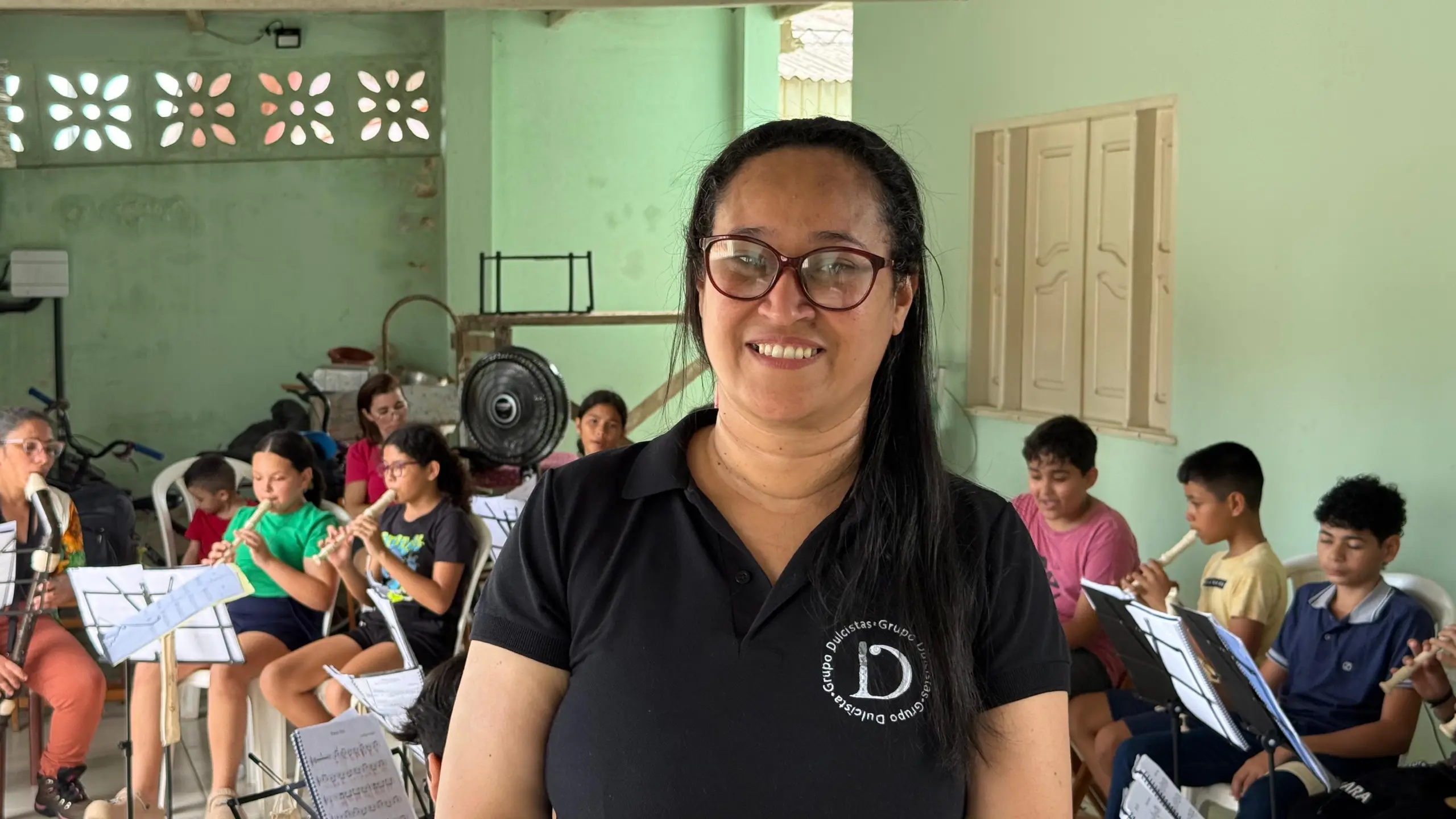 Projeto social leva aprendizado musical e esperança a crianças do bairro Sobral