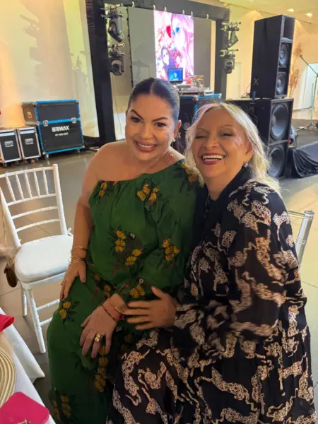 Evinha Evangelista celebrou seus 29 anos em animada festa no AFA Jardim. Veja mais na coluna Roberta Lima