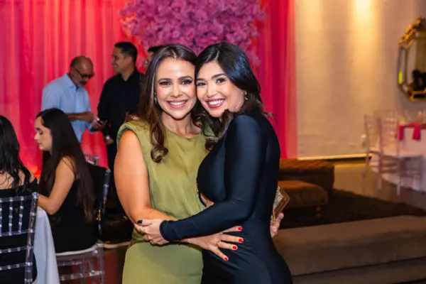 Evinha Evangelista celebrou seus 29 anos em animada festa no AFA Jardim. Veja mais na coluna Roberta Lima