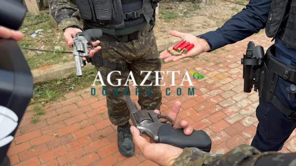 Três adolescentes são apreendidos com armas após troca de tiros no bairro Cidade Nova