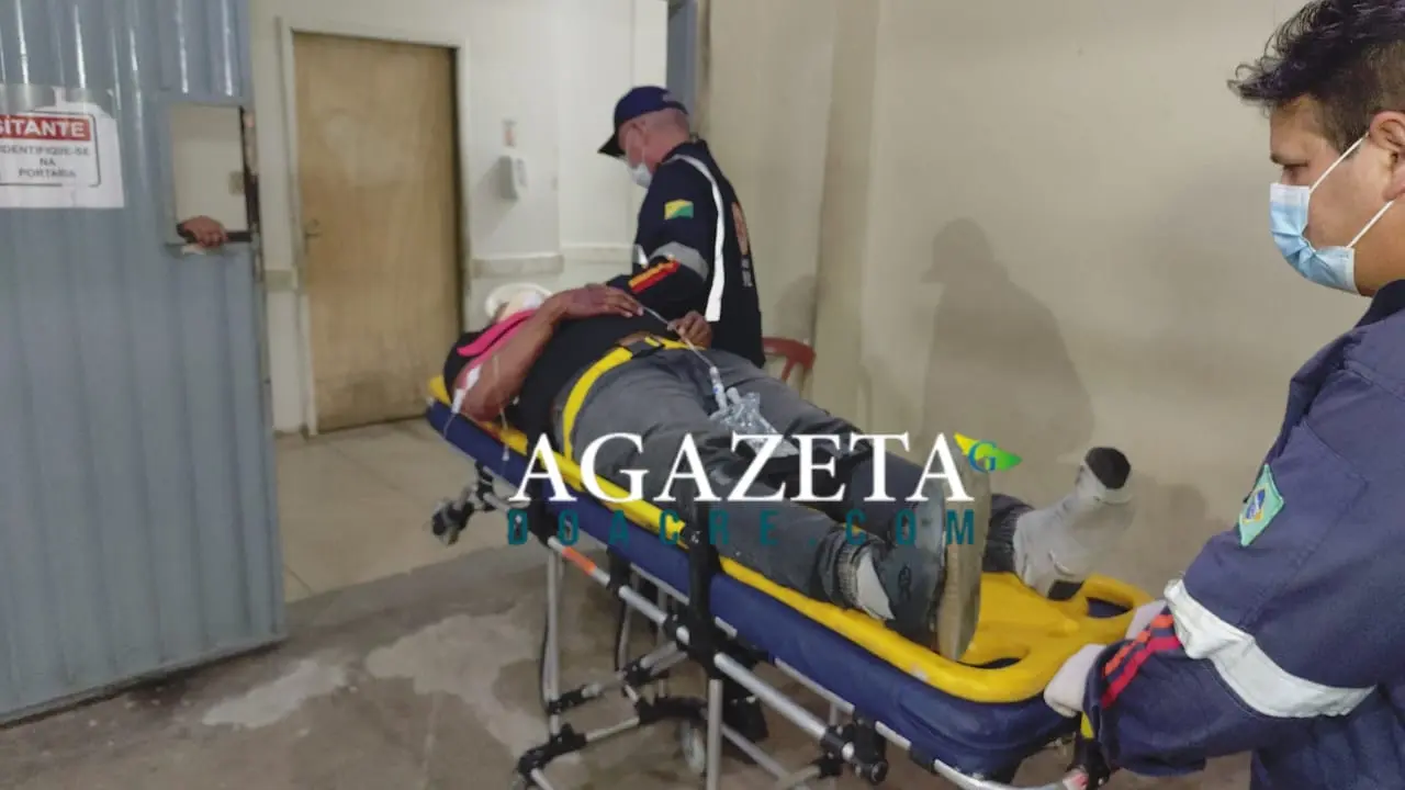 Motociclista fica ferido após colisão com carro em Rio Branco