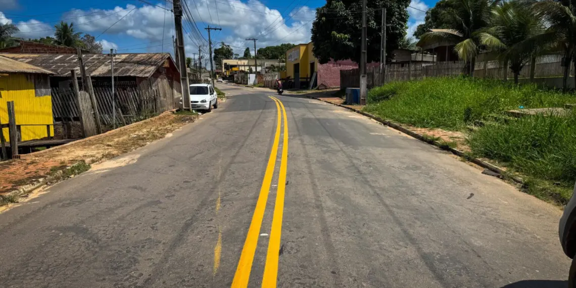 Deracre conclui obra de asfaltamento da Avenida Avelino Leal, em Tarauacá
