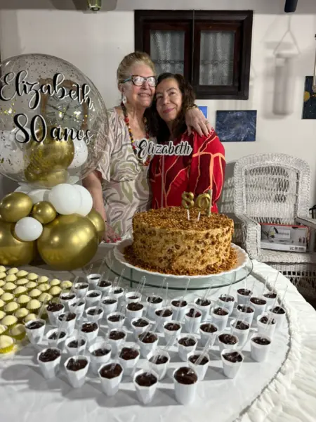 A dama Elizabeth Lima celebrou seus 80 anos no último dia 12 de setembro