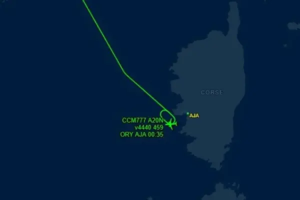 Controlador de tráfego cochila e obriga avião a dar voltas no ar antes de pousar