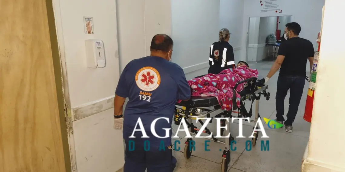 Homem é esfaqueado pela esposa durante discussão em Vila Boliviana na fronteira com o Acre