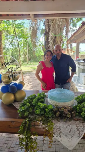 Padre Macoy celebra em grande estilo seu aniversário no último sábado, 20