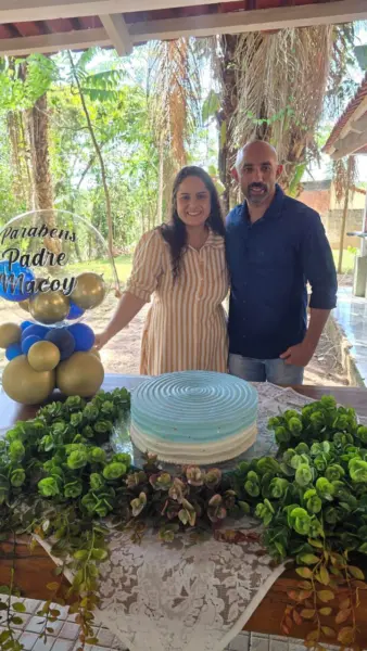 Padre Macoy celebra em grande estilo seu aniversário no último sábado, 20