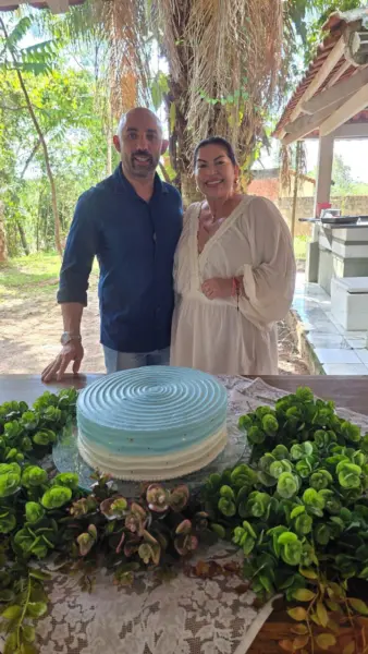 Padre Macoy celebra em grande estilo seu aniversário no último sábado, 20