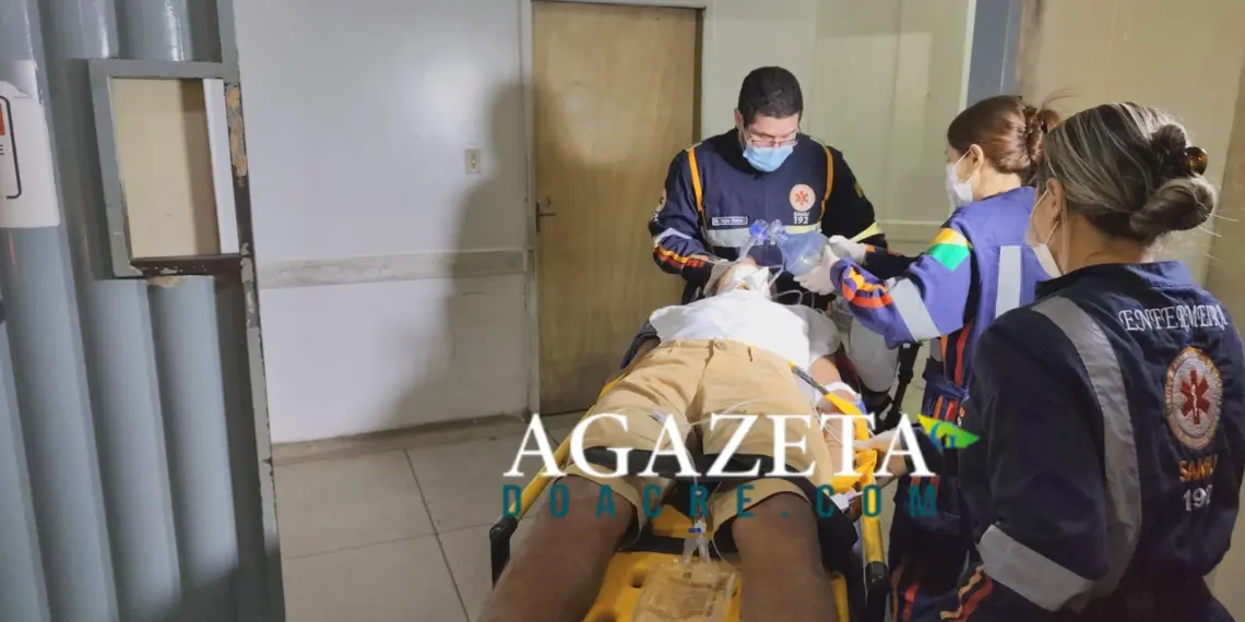 Jovem sofre queda de motocicleta e é levado em estado grave ao PS de Rio Branco