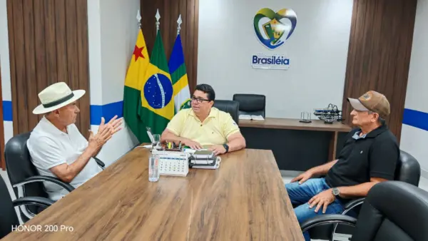 Bocalom visita Brasiléia e destaca vocação agrícola do município fronteiriço