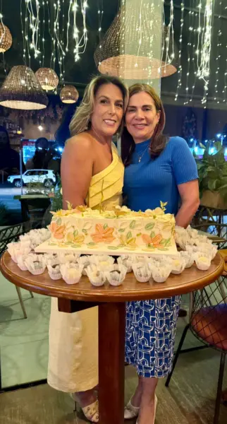 A pecuarista Girlane Vasconcelos celebrou seu aniversário em reunião intimista no restaurante Jarude