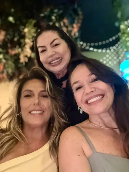 A pecuarista Girlane Vasconcelos celebrou seu aniversário em reunião intimista no restaurante Jarude