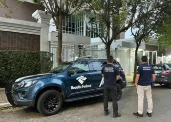 Agentes da Receita Federal participam da Operação Spare desta quinta (25), em São Paulo. — Foto: Divulgação/Receita Federal