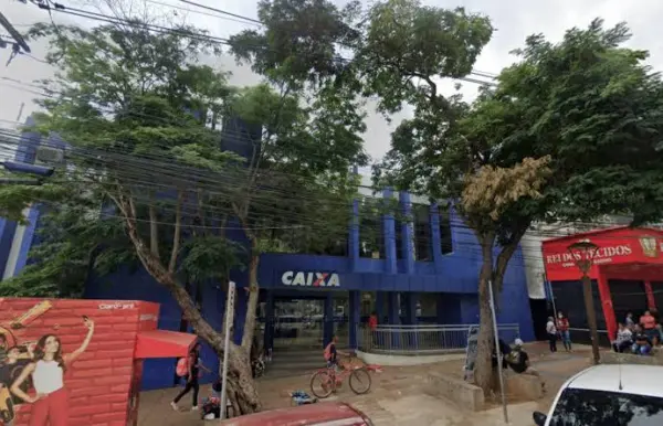 Caixa encerra agência no Centro e gera revolta e preocupação em bancários e clientes