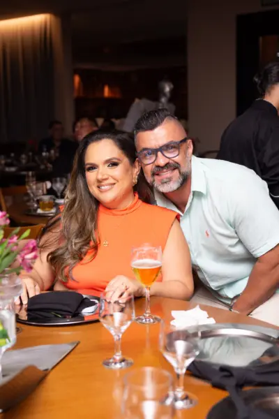 Gabriela Monteiro festejou a chegada de seus 40 anos ao lado de familiares e amigos no último sábado