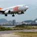Apenas cerca de 2% dos municípios brasileiros mantêm serviço aéreo regular. — Foto: Foto: picture alliance/Joker/H. Khandani via DW