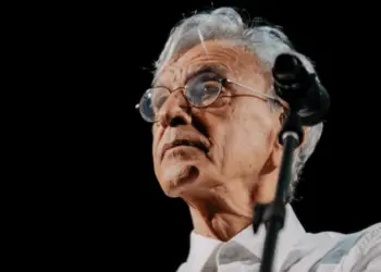 Caetano Veloso quer parte da herança de Olavo de Carvalho
                            / Crédito: FERNANDA BARROS
            
        
    




                        

    
    
    
        

    
    
    Leia mais em: https://www.opovo.com.br/noticias/politica/2025/09/15/caetano-veloso-quer-parte-da-heranca-de-olavo-de-carvalho.html?dicbo=v2-BpIzbQs
    ©2022 Todos os direitos são reservados ao Portal O POVO, conforme a Lei nº 9.610/98. A publicação, redistribuição, transmissão e reescrita sem autorização prévia são proibidas