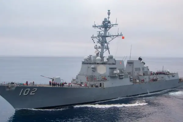 Caças da Venezuela sobrevoam navio dos EUA. “Provocação”, diz Pentágono