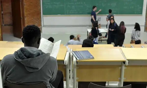 MEC oferta 7,8 mil vagas de pós-graduação gratuita para professores