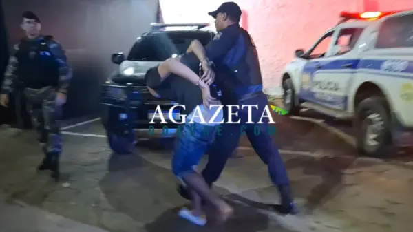 Adolescente de 16 anos é apreendido com escopeta e celulares roubados pelo BOPE em Rio Branco 1 Adolescente de 16 anos é apreendido com escopeta e celulares roubados pelo BOPE em Rio Branco