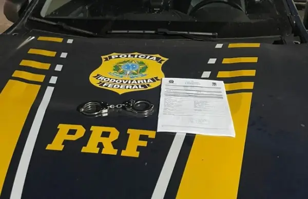 PRF prende dois homens com mandados em aberto durante fiscalizações em rodovias do Acre 1 PRF prende dois homens com mandados em aberto durante fiscalizações em rodovias do Acre
