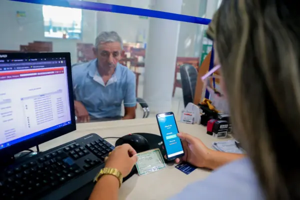 Mais de 300 aposentados e pensionistas do Acre tiveram pagamentos bloqueados; Acreprevidência alerta para prova de vida 1 Mais de 300 aposentados e pensionistas do Acre tiveram pagamentos bloqueados; Acreprevidência alerta para prova de vida