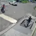 Calçada cede e homem que andava por ela afunda em imenso buraco em rua de Manaus - Foto: Reprodução