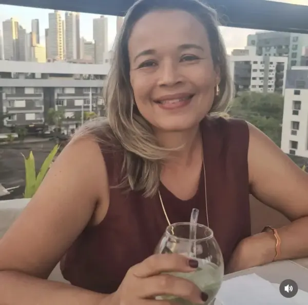 O casal Eliezer e Mercedes foi clicado ao lado do filho, o médico Wilson Barbosa Neto e da nora Fernanda Teixeira, durante casamento em Florença-Itália