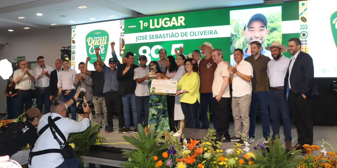 Apoio do Sebrae fortalece produção de cafés especiais e garante destaque a produtores no Qualicafé 2025