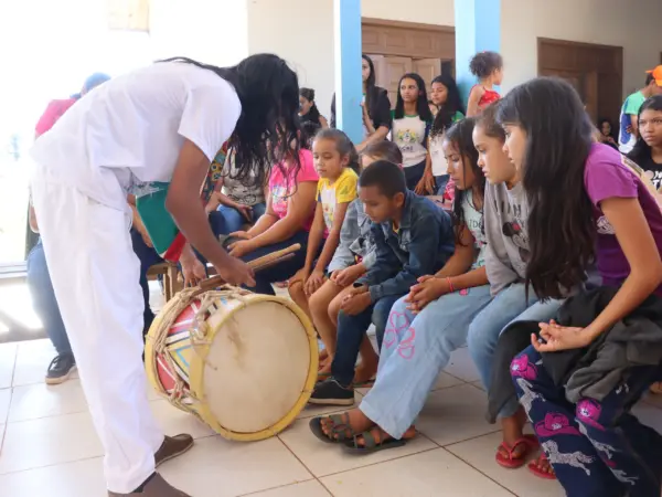 Maracatu Pé Rachado abre inscrições para levar apresentações às escolas públicas da capital
