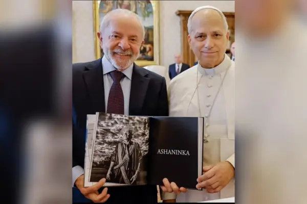 Líder Ashaninka do Acre é destaque em encontro histórico entre Lula e Papa Leão
