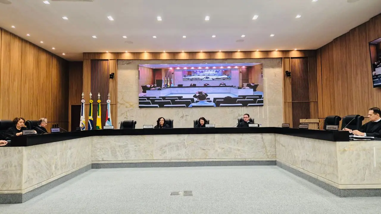 TCE-AC aprova com ressalvas contas de Gladson Camelí referentes ao exercício de 2021 2 TCE-AC aprova com ressalvas contas de Gladson Camelí referentes ao exercício de 2021