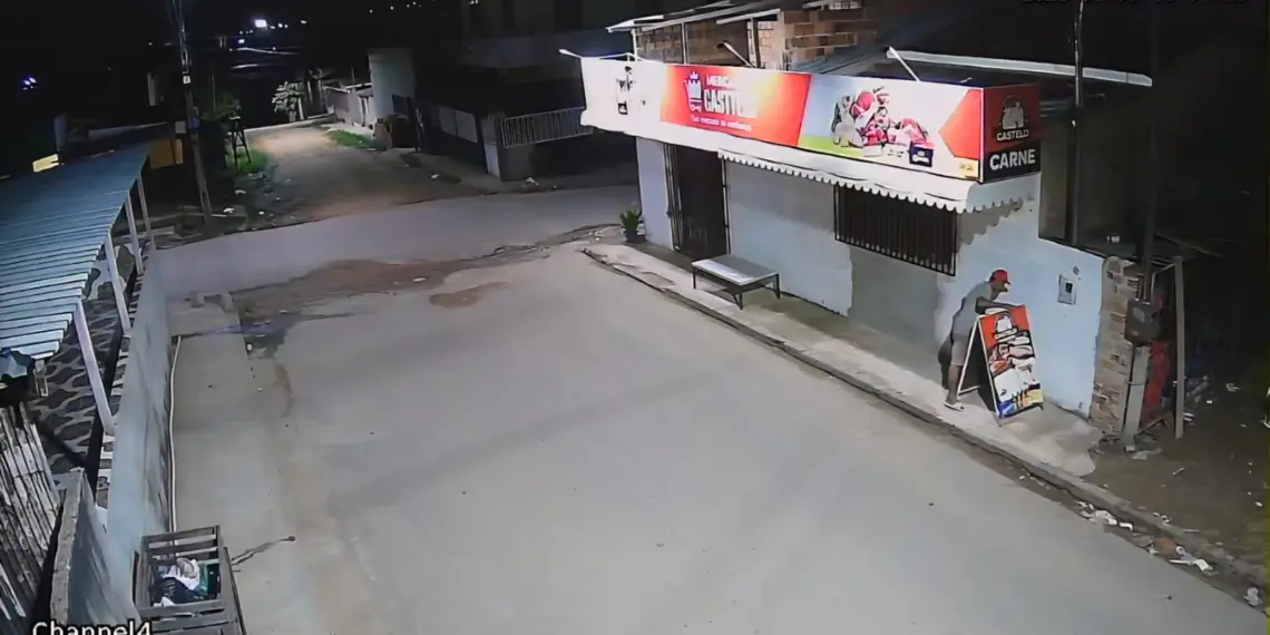 Comércio no Acre sofre seis assaltos consecutivos; câmera flagra ação dos criminosos