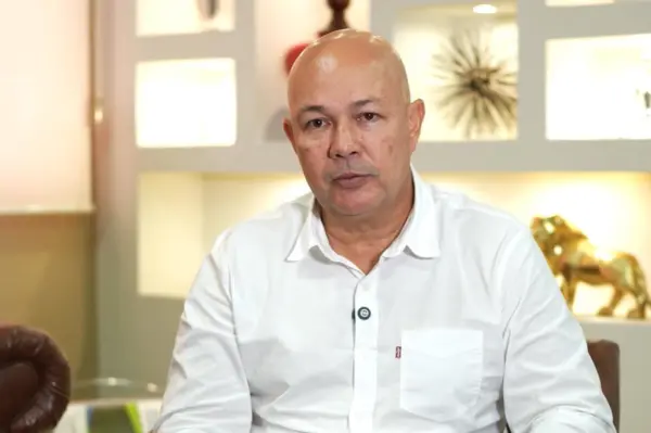 Zé Adriano foi o único deputado federal do Acre ausente na votação da isenção do IR