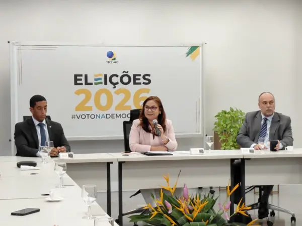 TRE do Acre começa contagem regressiva de 1 ano para a eleição e faz orientações